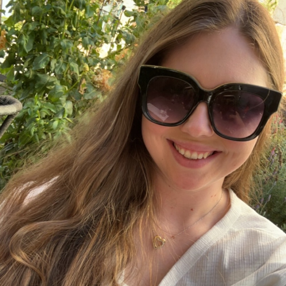 Meet your Posher, Hannah